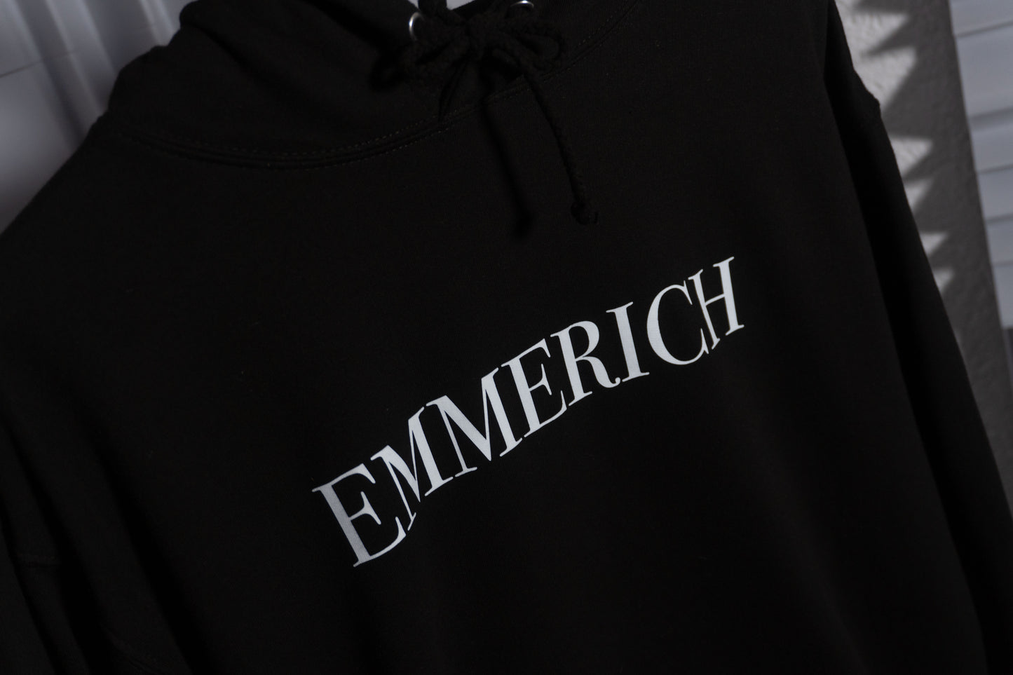 EMMERICH LOGO HOODIE WHITE PRINT